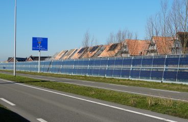 Noise barriers with integrated solar panels next to the N470 highway between the cities of Delft, Zoetermeer and Pijnacker in the Netherlands.