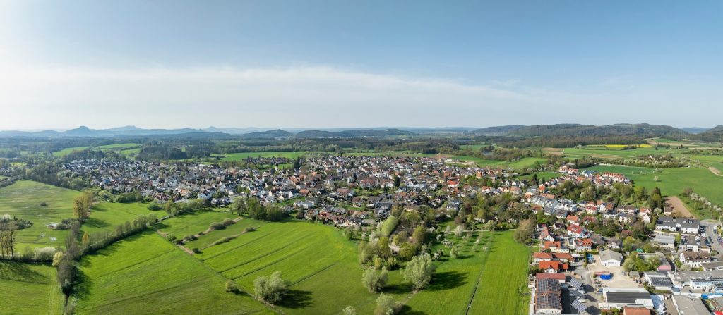 Luftbild, Panorama, Ortsansicht von Böhringen, Ortsteil der Stadt Radolfzell am Bodensee