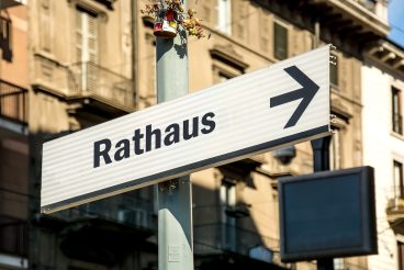 Schild 219 - Rathaus